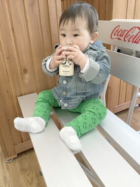 「動物モチーフ」｜「アイテム（デニムジャケット）」を使った、UTAさん（キッズ・80cm）の春コーディネート