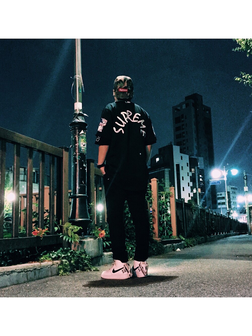 「Supreme のアイテム（キャップ、その他）」を使った、fragmentさん（メンズ・178cm）の夏コーディネートの1枚目の写真