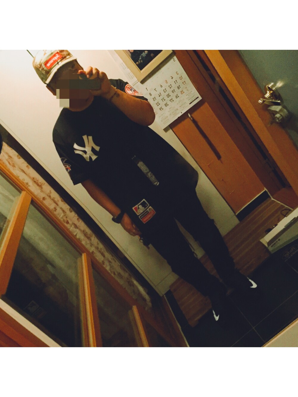 「FCRB、real bristol、F.C.R.B.、F.C.Real Bristol、mastermind JAPAN、NIKE、supreme」｜「BEEN TRILLのアイテム（Tシャツ/カットソー、ブラック系）」を使った、fragmentさん（メンズ・178cm）の夏コーディネートの1枚目の写真