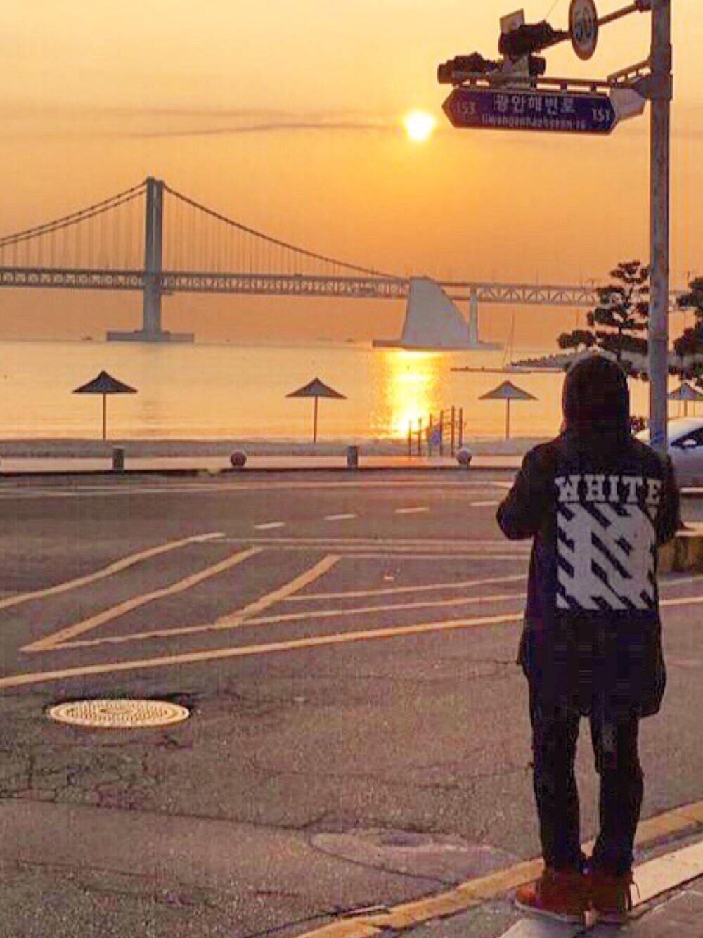 「mastermind、visvim、mastermind JAPAN、mastermindjapan、off white、OFF-WHITE」｜「off whiteのアイテム（シャツ/ブラウス、ブラック系）」を使った、fragmentさん（メンズ・178cm）の冬コーディネートの1枚目の写真