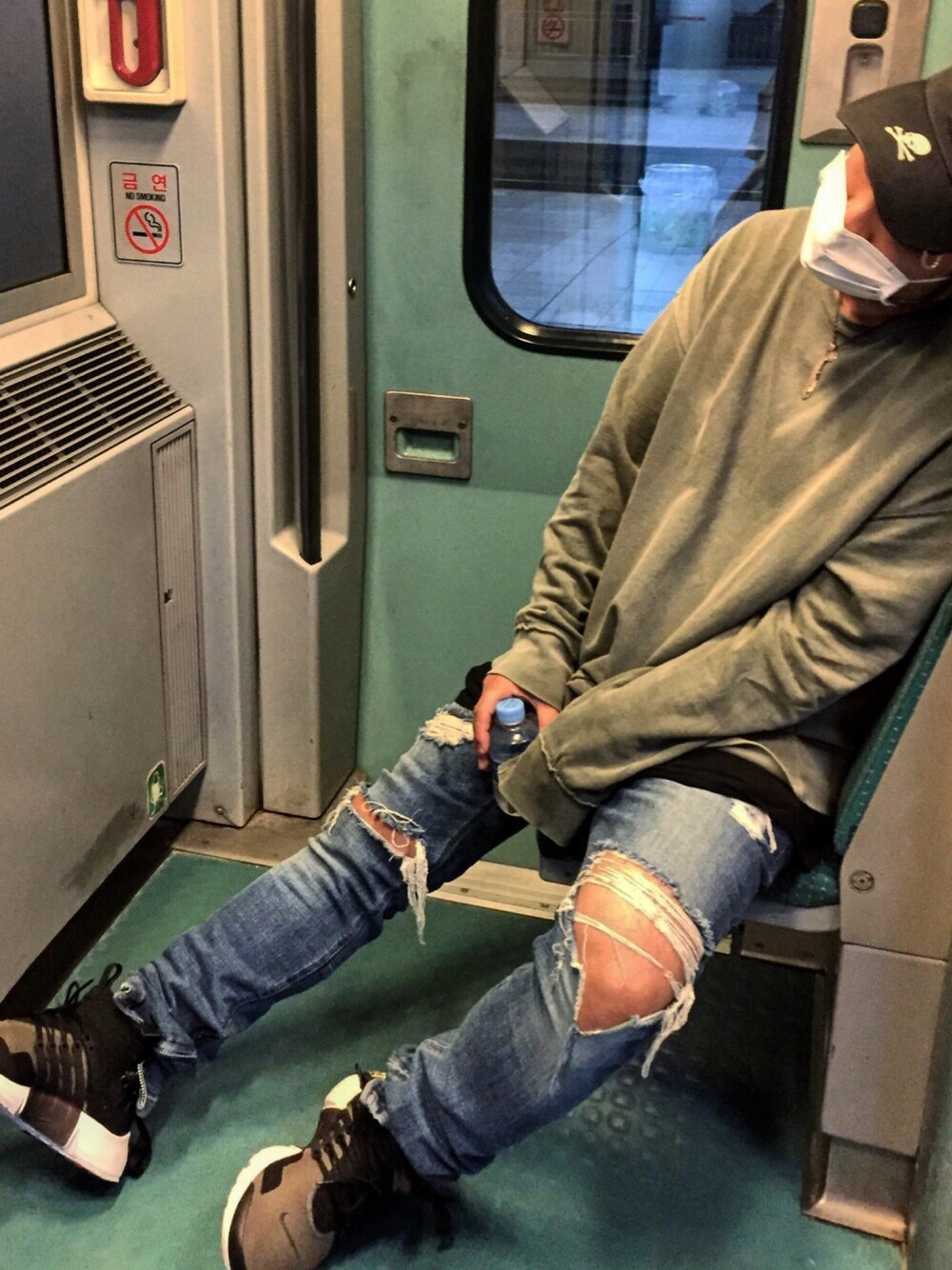 「mastermind JAPAN、mastermindjapan、mastermind、fear of god、acronym、nikelab、NIKE、presto、goros」｜「H&Mのアイテム（Tシャツ/カットソー、その他）」を使った、fragmentさん（メンズ・178cm）の秋コーディネートの1枚目の写真