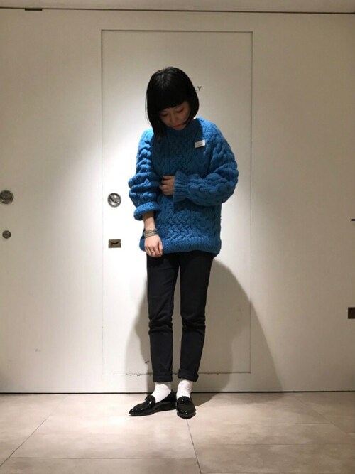 #ビビッドカラーは靴下合わせで個性派狙い!