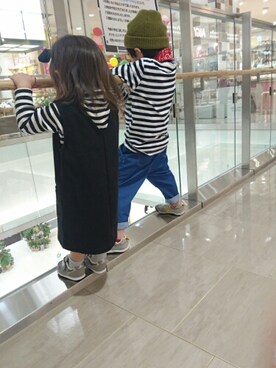 「AZUL by moussy（アズールバイマウジー）のアイテム（ワンピース/ドレス）」を使った、____maさん（キッズ・90cm）の春コーディネート
