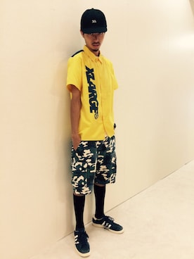 「XLARGE（エクストララージ）のS/S BIG STANDARD LOGO SHIRT（シャツ/ブラウス）」を使った、鈴木　義人さん（メンズ・174cm）の夏コーディネート