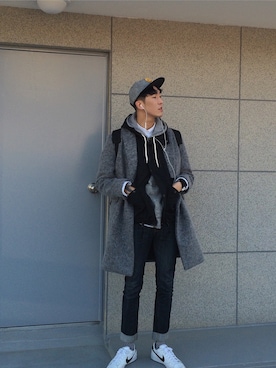 「Dr.Denim Jeansmakersのアイテム（デニムパンツ）」を使った、동바오さん（メンズ・184cm）の冬コーディネート