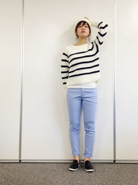 「ブルー x ホワイト」｜おかださん（レディース・164cm）の冬コーディネート