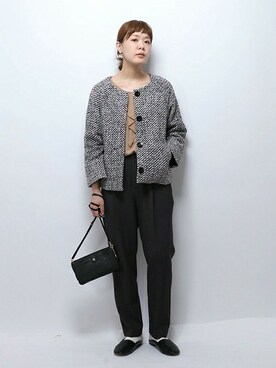 「Sens de vie（サンスドゥウ゛ィ）のアイテム（ノーカラージャケット）」を使った、おかださん（レディース・164cm）の秋コーディネート