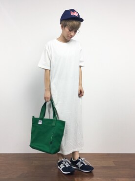 「バックロゴ」｜「アイテム（ワンピース）」を使った、MIKULUさん（レディース・157cm）の秋コーディネート