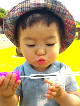 「赤ちゃん本舗（アカチャンホンポ）のアイテム（ハット、その他）」を使った、Rin Koizumiさん（キッズ）の夏コーディネート