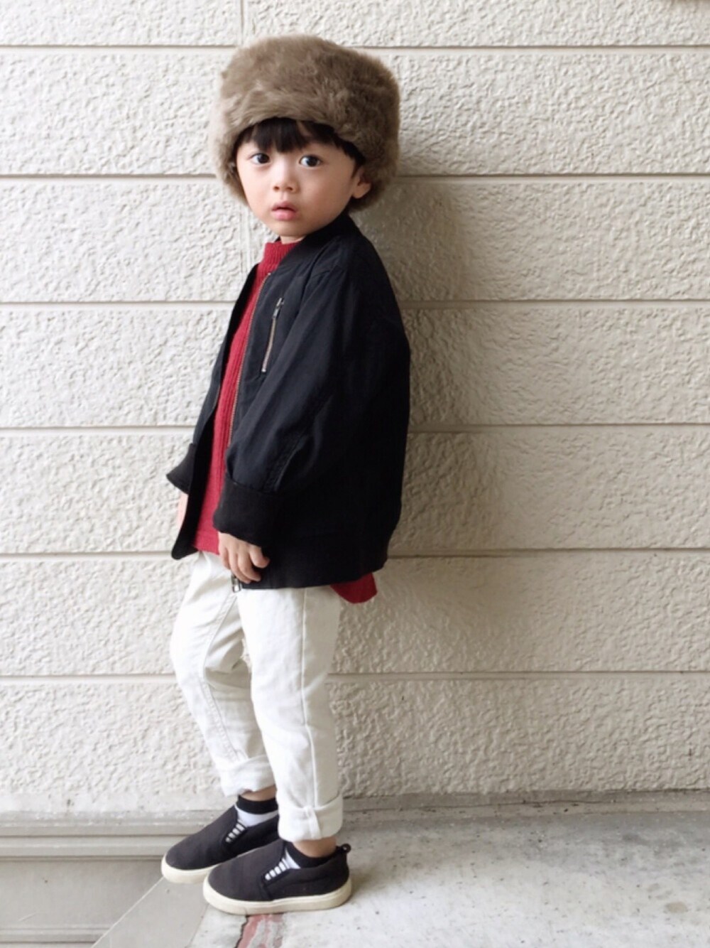 「集まれ！北関東キッズ★、Branshes、男の子、3歳、ロシアン帽、MA-1、赤」｜「BRANSHESのMA-1ブルゾン（MA-1、ブラック系）」を使った、Su,Um,Riさん（キッズ・90cm）の秋コーディネートの1枚目の写真