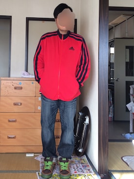 「アイテム（ジャージ、レッド系）」を使った、ぼくたくさん（メンズ・172cm）の秋コーディネート