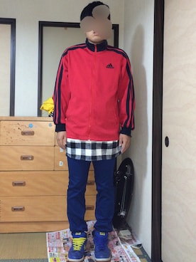 「アイテム（ジャージ、レッド系）」を使った、ぼくたくさん（メンズ・172cm）の秋コーディネート