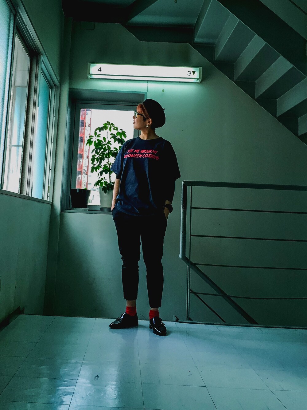 「red、古着MIX、ootd」｜「古着のアイテム（Tシャツ/カットソー、ブラック系）」を使った、NorikoNakamuraさん（レディース・168cm）の夏コーディネートの1枚目の写真