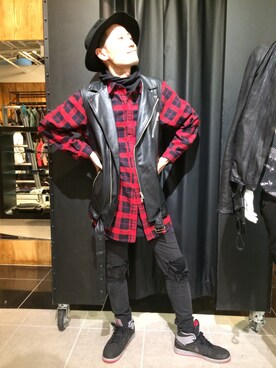 「L.H.P（エルエイチピー）のDankeSchon/ダンケシェーン/Zip Wool Big Hat（Hat、ブラック系）」を使った、GO HAMAGUCHIさん（メンズ・184cm）の冬コーディネート