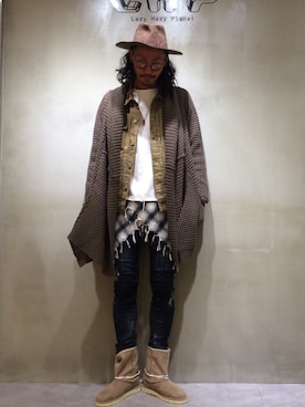 「DANKE SCHON（ダンケシェーン）のアイテム（デニムジャケット）」を使った、GO HAMAGUCHIさん（メンズ・183cm）の秋コーディネート