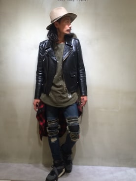 「L.H.P（エルエイチピー）のアイテム（ライダースジャケット）」を使った、GO HAMAGUCHIさん（メンズ・183cm）の秋コーディネート