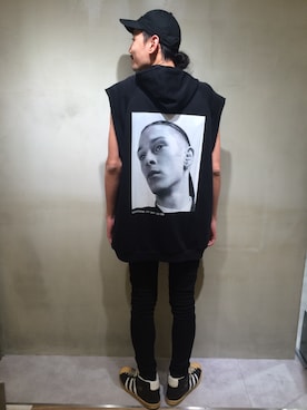 「RAF SIMONS（ラフシモンズ）のアイテム」を使った、GO HAMAGUCHIさん（メンズ・184cm）の冬コーディネート