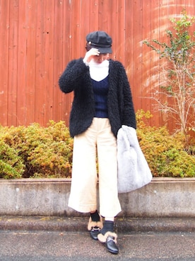 「GU（ジーユー）の（GU）ワイドクロップドパンツＡ（WOMEN ⁄ ガウチョパンツ・ワイドパンツ）」を使った、yukikoさん（レディース・164cm）の秋コーディネート