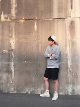 「スリット」｜「アイテム（その他トップス）」を使った、S.Yusuke さん（メンズ・176cm）の春コーディネート