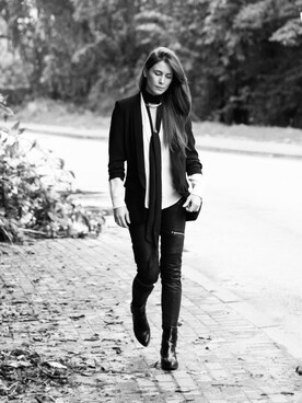 Jovana Zukaさんのコーディネート