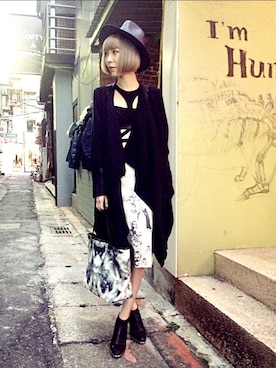 「STUART WEITZMAN（スチュアートワイツマン）のアイテム（ブーティ）」を使った、peggyさん（メンズ・171cm）の夏コーディネート