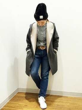 「グレー」｜「アイテム（ポンチョ）」を使った、YUMIRUさん（レディース・155cm）の秋コーディネート