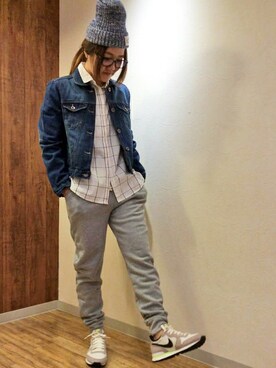 「LBC（エルビーシー）のアイテム（デニムジャケット）」を使った、LBC STAFFさん（レディース・158cm）の冬コーディネート