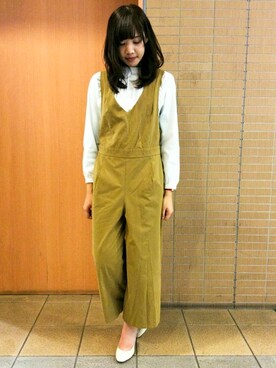 「LBC（エルビーシー）のアイテム（サロペット/オーバーオール）」を使った、LBC STAFFさん（レディース・158cm）の冬コーディネート