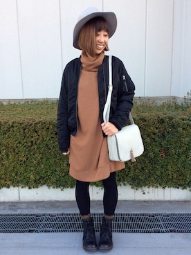 「LBC（エルビーシー）のアイテム（MA-1）」を使った、LBC STAFFさん（レディース・158cm）の冬コーディネート
