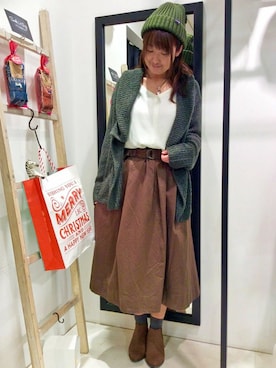 「LBC（エルビーシー）のアイテム（アクセサリー）」を使った、LBC STAFFさん（レディース・158cm）の冬コーディネート