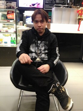 「アイテム（コインケース）」を使った、Allen  さん（メンズ・166cm）の冬コーディネート