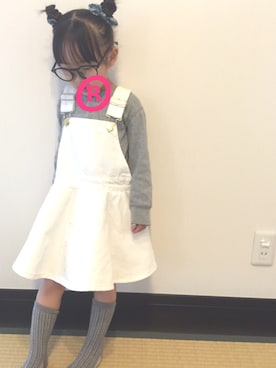 「abcd（ナシ）のアイテム（オールインワン・サロペット）」を使った、®iiiさん（キッズ・100cm）の春コーディネート