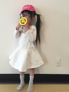 「abcd（ナシ）のアイテム（オールインワン・サロペット）」を使った、®iiiさん（キッズ・100cm）の春コーディネート