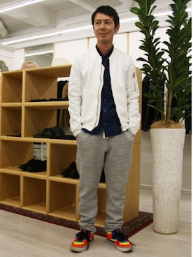 「FACTOTUM（ファクトタム）のアイテム（MA-1）」を使った、ShikouHiwatashiさん（メンズ・170cm）の秋コーディネート
