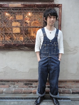 「青×白」｜「アイテム（オールインワン・サロペット）」を使った、土屋壮太郎さん（メンズ・172cm）の春コーディネート