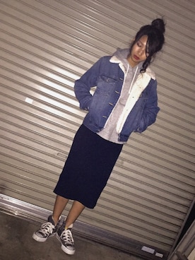 「お団子ヘアー」｜「アイテム（パーカー、グレー系）」を使った、Kanyaさん（レディース・154cm）の冬コーディネート