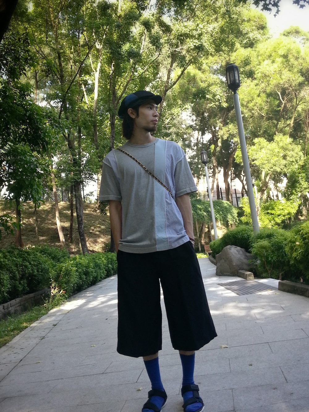 「COMME des GARCONS HOMMEのPatchwork Tee（Tシャツ/カットソー、その他）」を使った、Felix Leungさん（メンズ・170cm）の夏コーディネートの1枚目の写真