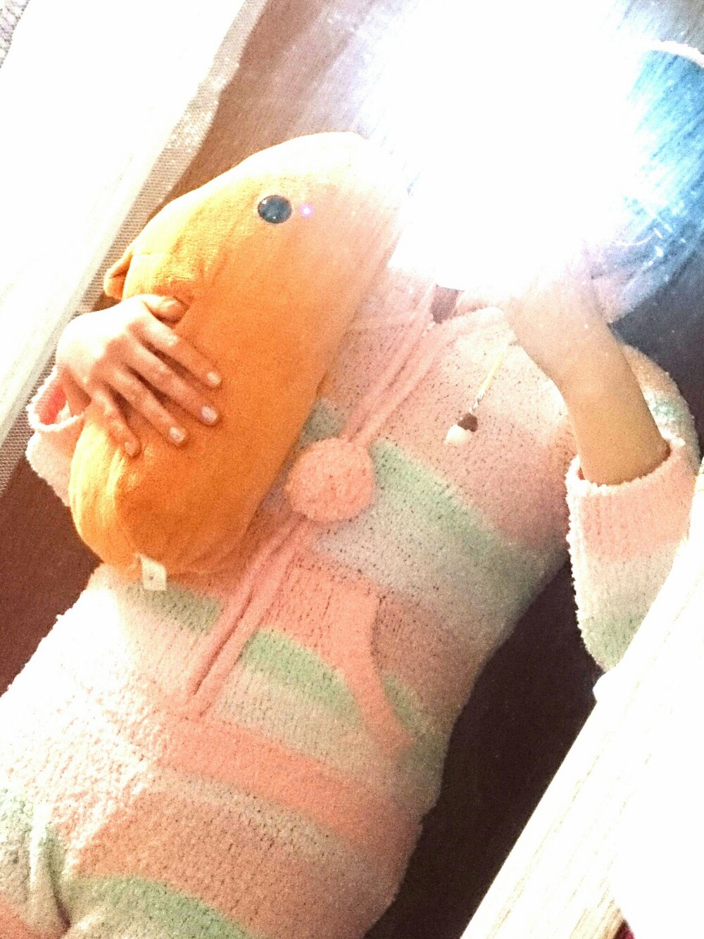「ウィ アヤノリュバンのアイテム（サロペット/オーバーオール、ピンク系）」を使った、fusakapiさん（レディース・156cm）の冬コーディネートの1枚目の写真