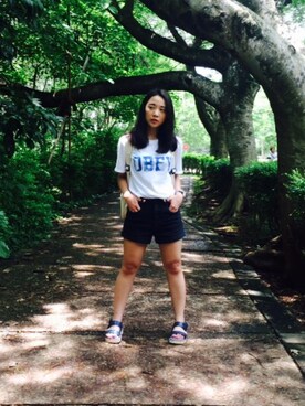 「OBEY（オベイ）のOBEY Collegiate Watercolor Tee（Tシャツ/カットソー、ホワイト系）」を使った、Célineさん（レディース・150cm）の秋コーディネート