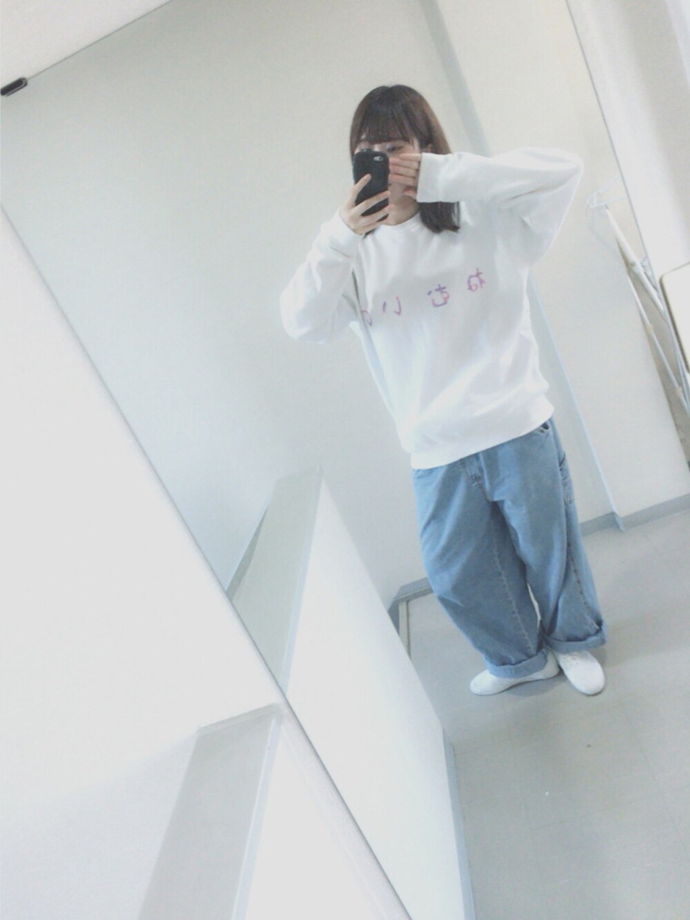 「ネ申、NESIN、ねむいの、サブカル、ホワイトコーデ、サブカルな、お洋服は、財布によくない💸💸💸」｜「ネ申のアイテム（スウェット、ホワイト系）」を使った、あさん（レディース・165cm）の秋コーディネートの1枚目の写真