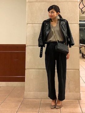 「サテンパンツ」｜「アイテム（ライダースジャケット）」を使った、r y o **さん（レディース・153cm）の秋コーディネート