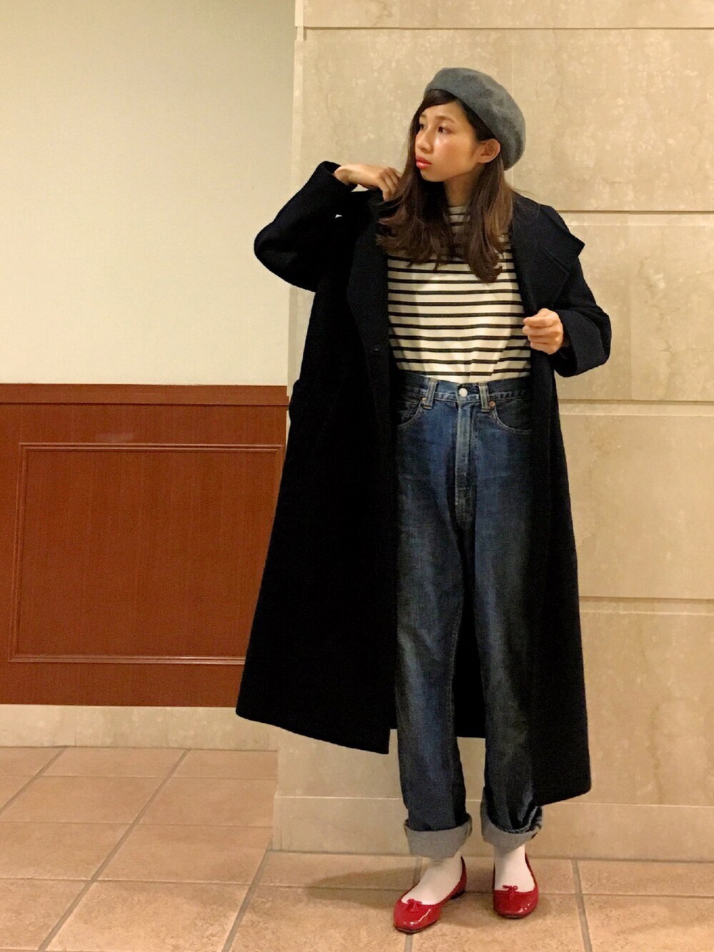 「ベレー帽、ボーダー、ボーダートップス、ガウン、ガウンコート、ロングコート、デニム、フラットシューズ、バレエシューズ、WEARISTAお気に入りアウターコーデ」｜「Steven Alanの＜Steven Alan＞GOWN COAT/ｺｰﾄ（その他アウター、ブルー系）」を使った、r y o **さん（レディース・153cm）の秋コーディネートの1枚目の写真