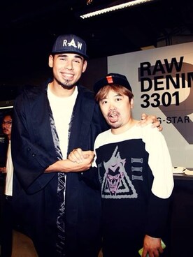 「C.E（シーイー）のアイテム（Tシャツ/カットソー、ブラック系）」を使った、masahirooguraさん（メンズ）の秋コーディネート