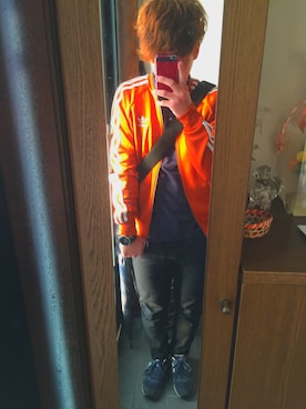 「アイテム（ジャージ）」を使った、JINさんさん（メンズ・169cm・10代）の春コーディネート
