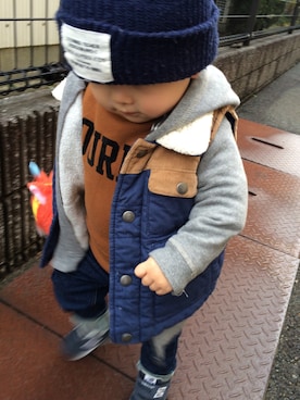 「petit main（プティマイン）のロゴデザイン裏起毛トレーナー（スウェット）」を使った、michelさん（キッズ・80cm）の冬コーディネート