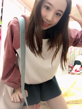 「sky blueのアイテム（ショルダーバッグ、ブルー系）」を使った、77さん（レディース・158cm）の冬コーディネート