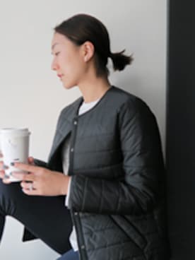 「アイテム（ノーカラージャケット、グレー系）」を使った、LITTLEBLACKさん（レディース・162cm）の秋コーディネート