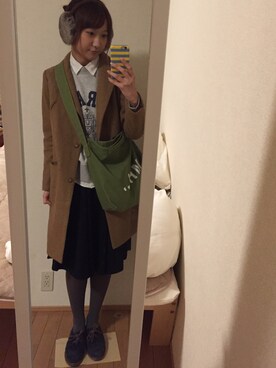 「マーガレット・ハウエル(MARGARET HOWELL)」｜「アイテム（スウェット）」を使った、ジェシカさん（レディース・165cm）の冬コーディネート