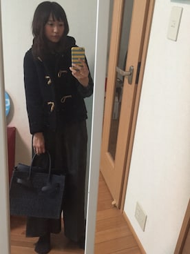 「SEA（シー）のネイビーカゴバッグM（かごバッグ）」を使った、ジェシカさん（レディース・165cm）の冬コーディネート