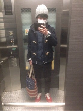 「TOMMY HILFIGER（トミーヒルフィガー）のアイテム（スタジャン）」を使った、石附侑也さん（メンズ・176cm）の冬コーディネート